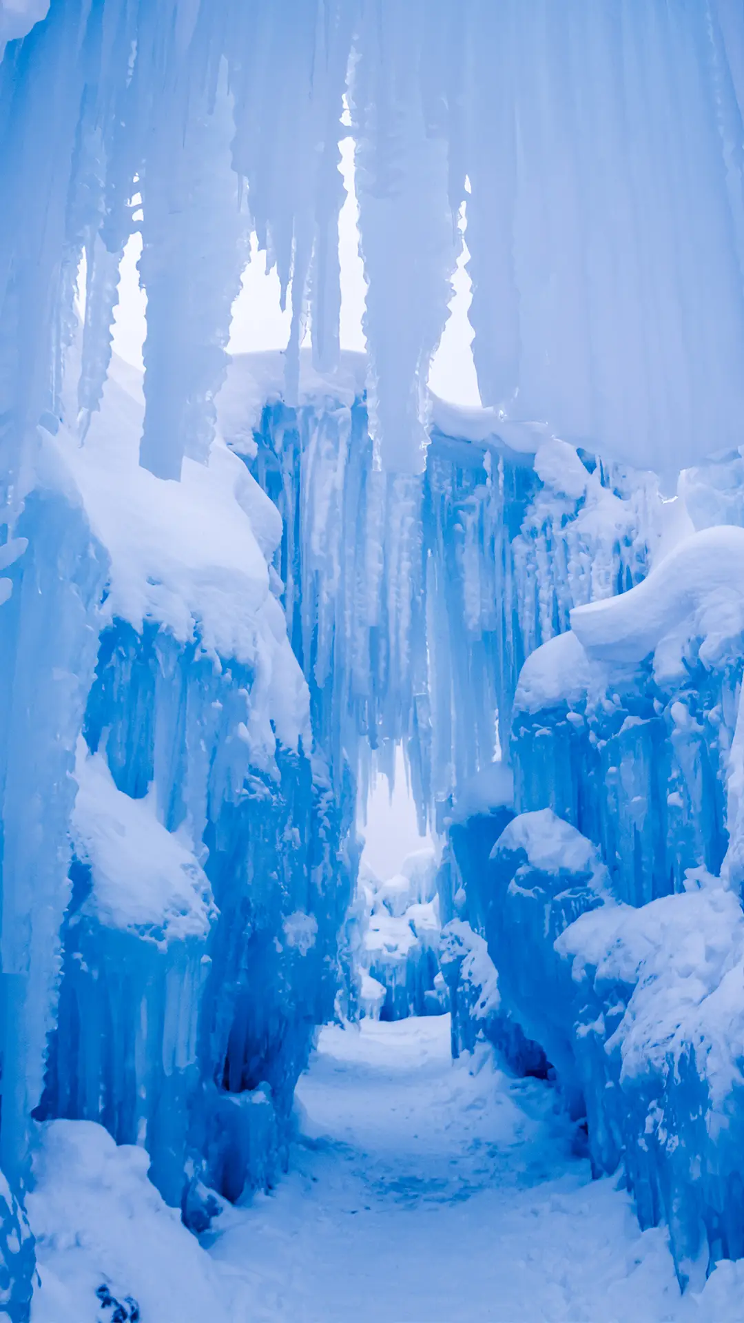 雪山-锐景创意 - Screenshot 1