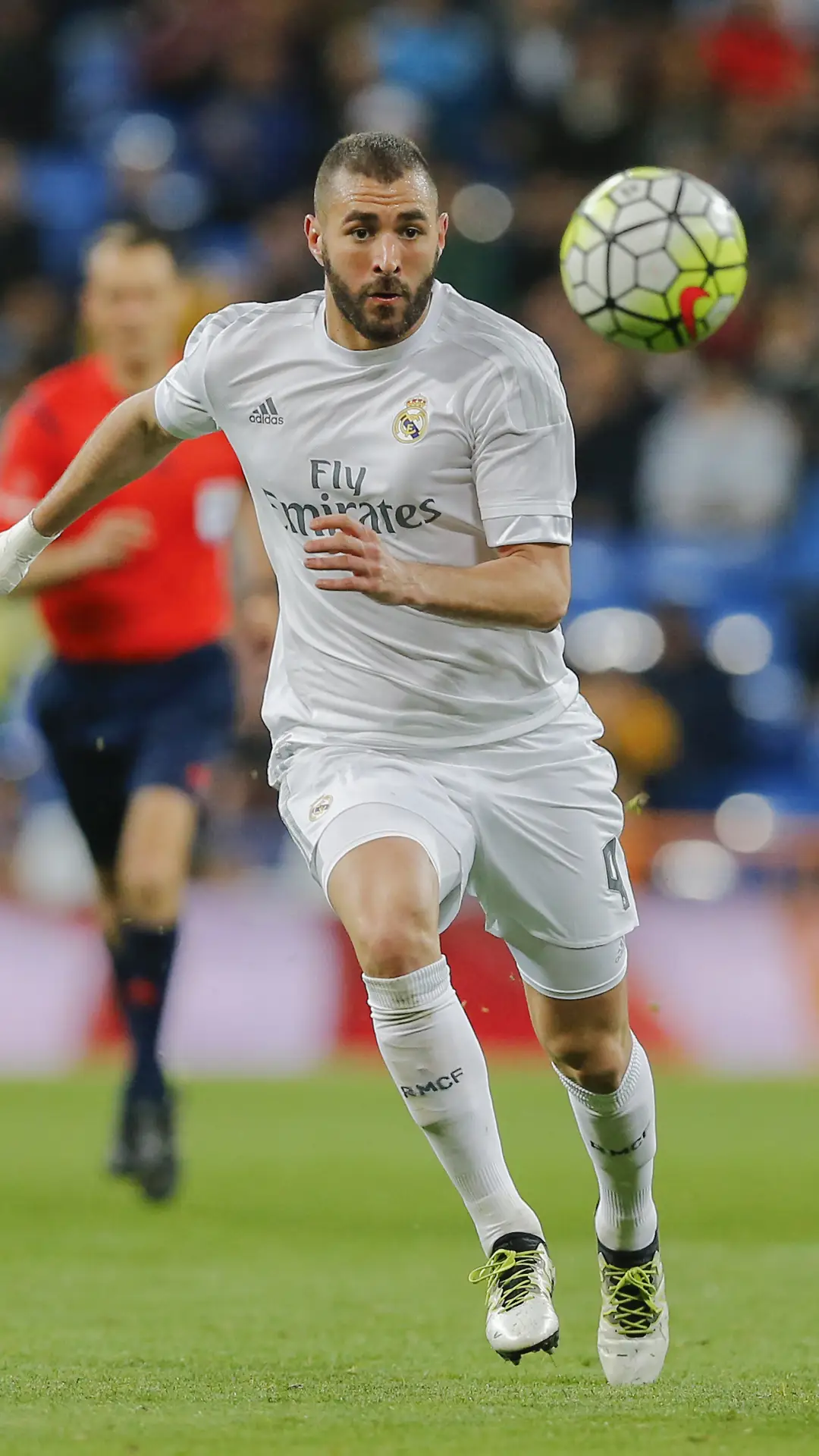 后卫噩梦本泽马