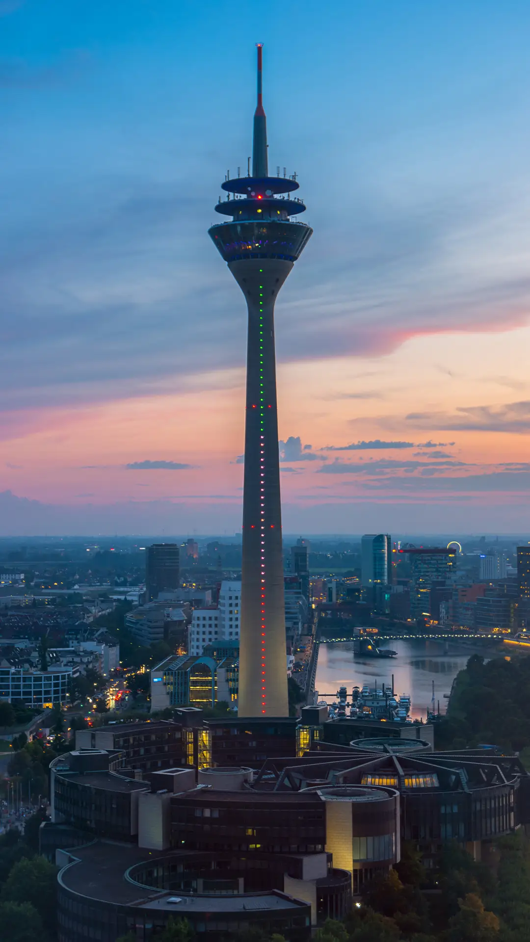 建筑的魅力-锐景创意