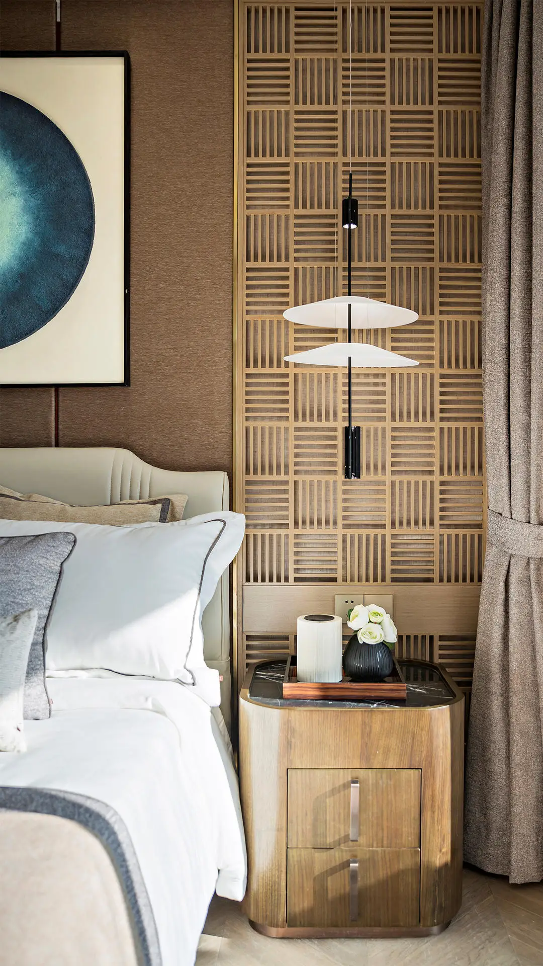 给卧室背景墙多点设计