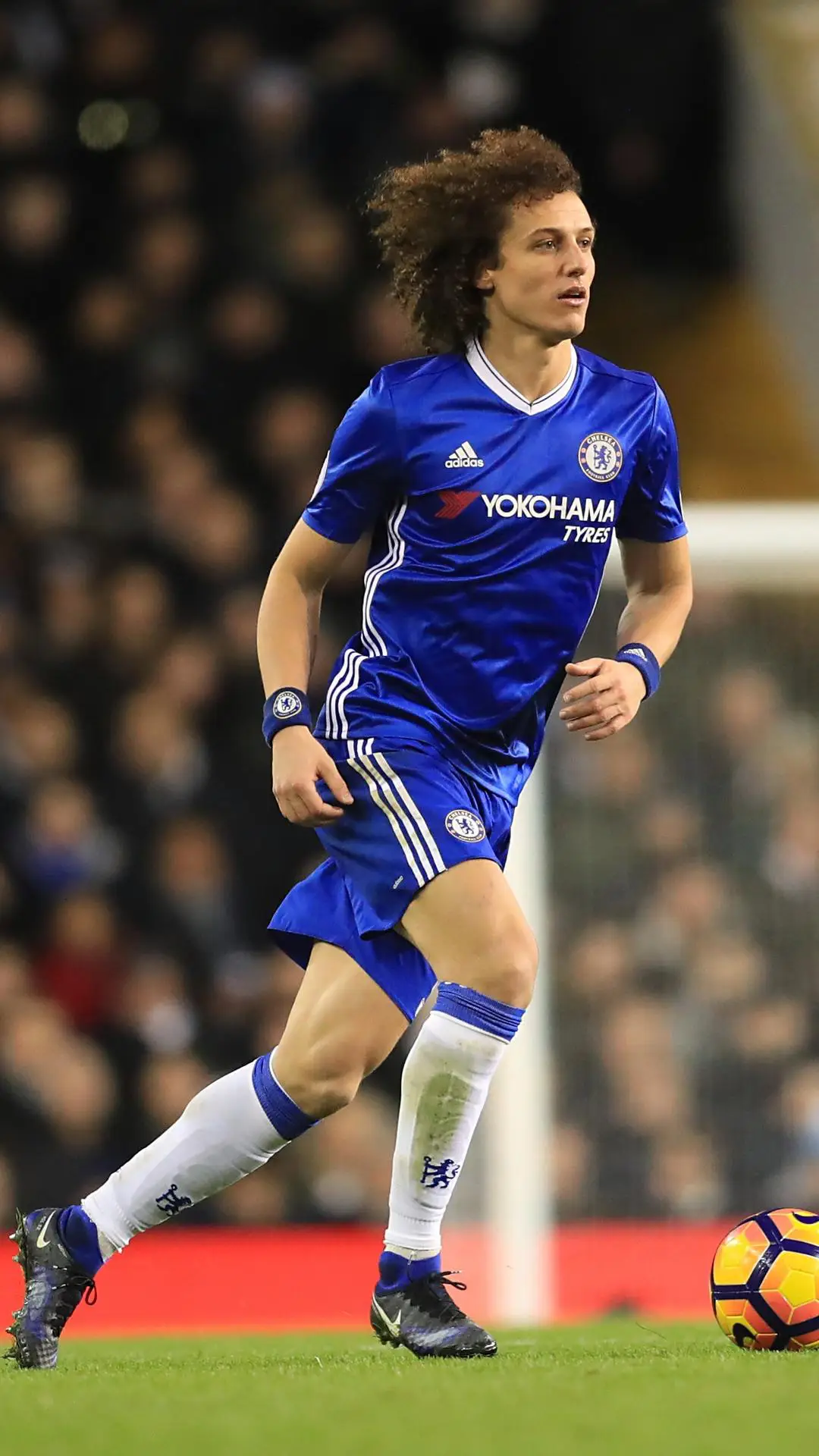 超级后卫路易斯