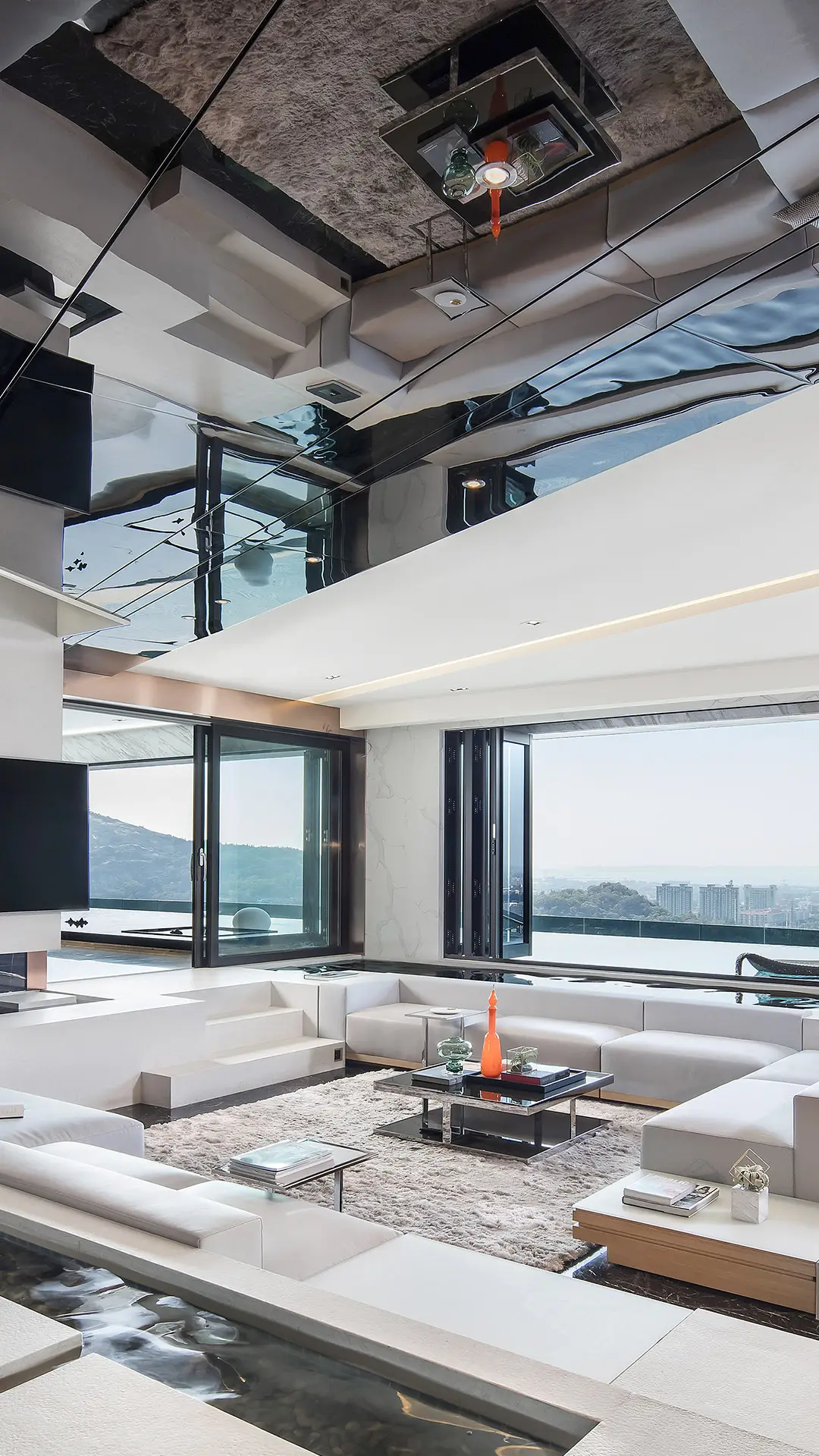 在空中临水而居