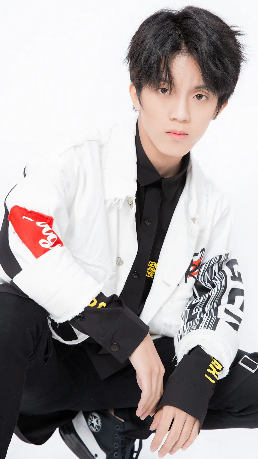 孙亦航-锐景创意